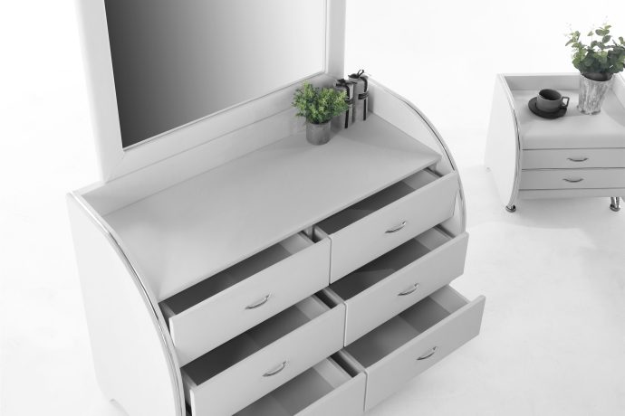 קומודה דגם טוקיו - לבן