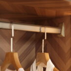 ארון דגם יהלום - 6 דלתות גוון שחור + תאורה