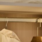 ארון דגם שירן - 6 דלתות סהרה גב בגוון עץ + תאורה