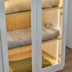 ארון דגם גלעד - 6 דלתות גוון שמנת + תאורה