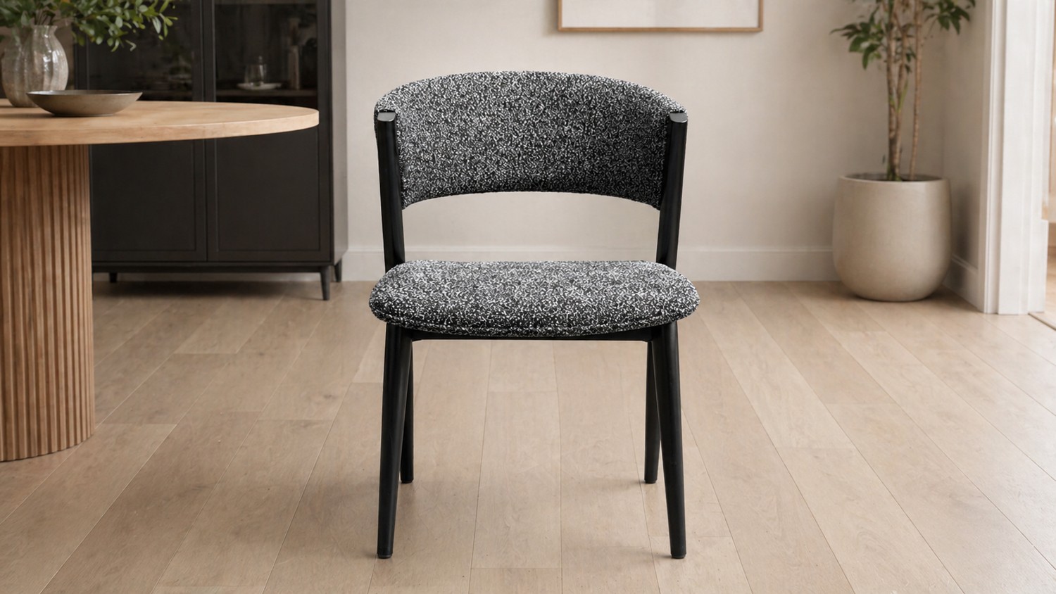 כיסא דגם רום שחור בוקלה