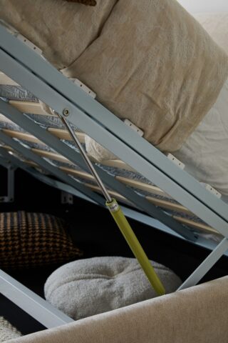 מיטה דגם סקיי - שמנת + מזרן מתנה