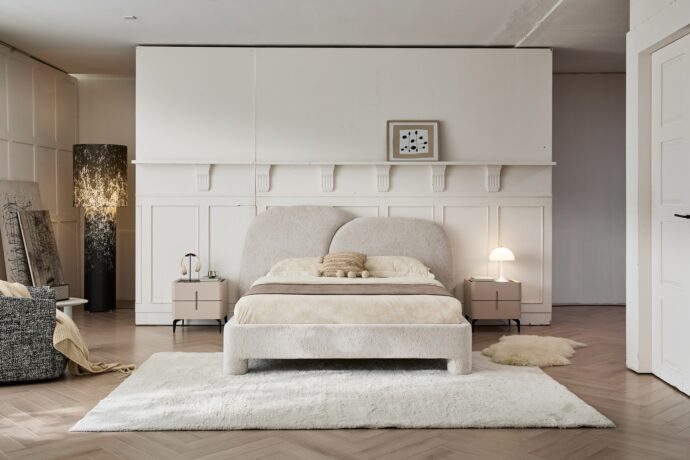 מיטה דגם רוני - שמנת בוקלה + מזרן במתנה