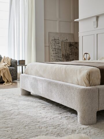 מיטה דגם רוני - שמנת בוקלה + מזרן במתנה