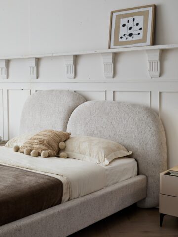 מיטה דגם רוני - שמנת בוקלה + מזרן במתנה