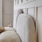 מיטה דגם רוני - שמנת בוקלה + מזרן במתנה