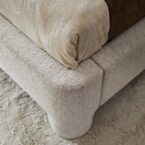 מיטה דגם רוני - שמנת בוקלה + מזרן במתנה