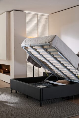 מיטה דגם לונדון – שחור + ארגז מצעים ומזרן מתנה