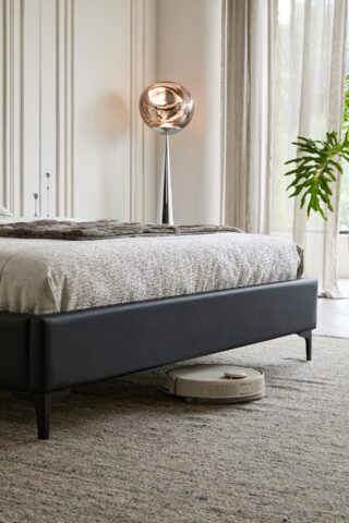 מיטה דגם לונדון – שחור + מזרן מתנה