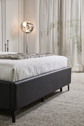 מיטה דגם מדריד – שחור + ארגז מצעים ומזרן מתנה