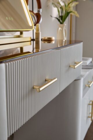 קומודה ומראה דגם סול