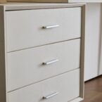 קומודה ומראה דגם רוז לבן