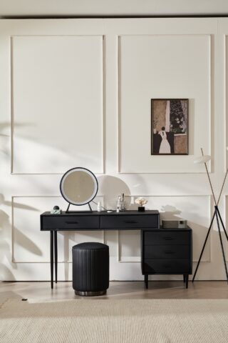 קומודה ומראה דגם רוז שחור