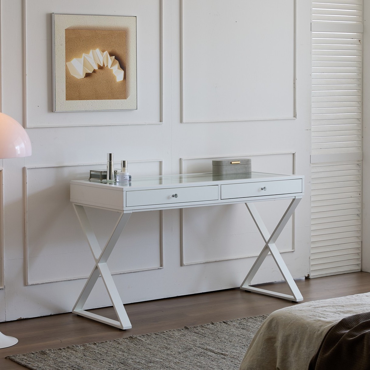 קומודה דגם ארין לבן