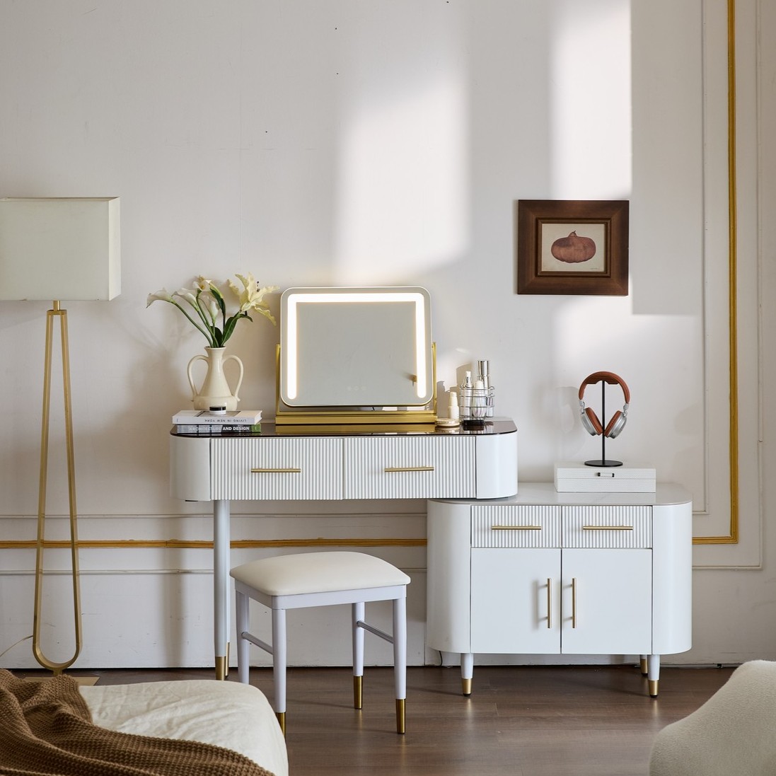 קומודה ומראה דגם סול