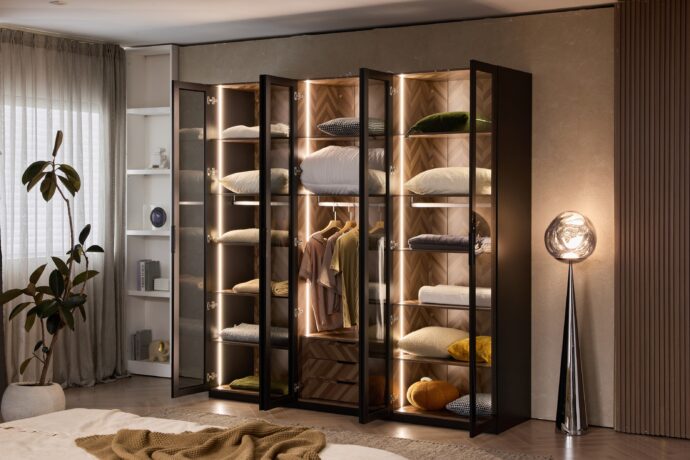 ארון דגם גלעד - 6 דלתות גוון שחור + תאורה