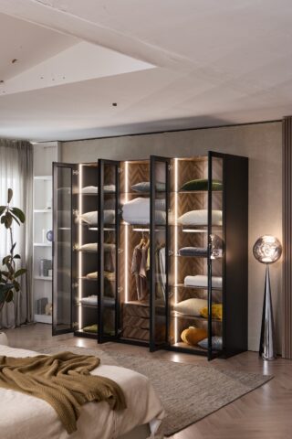 ארון דגם גלעד - 6 דלתות גוון שחור + תאורה