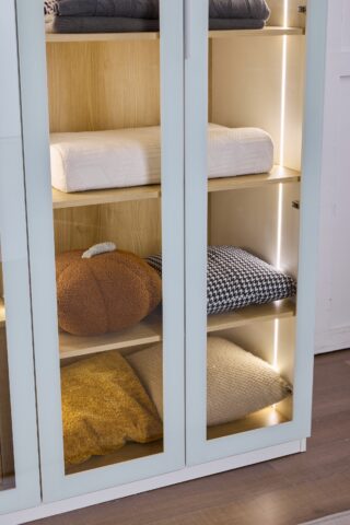 ארון דגם גלעד - 4 דלתות גוון שמנת + תאורה