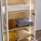 ארון דגם גלעד - 4 דלתות גוון שמנת + תאורה