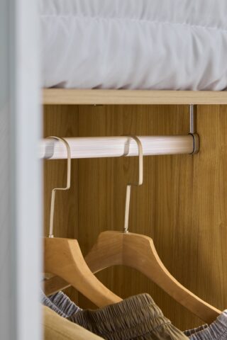 ארון דגם גלעד - 4 דלתות גוון שמנת + תאורה