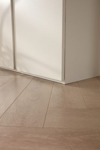 ארון דגם רן - 4 דלתות גוון לבן