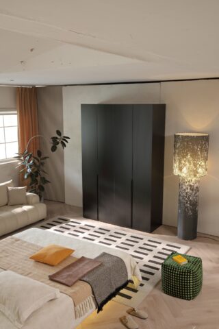 ארון דגם רן - 4 דלתות גוון שחור