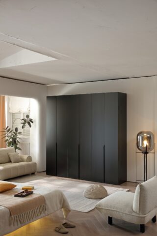 ארון דגם רן - 6 דלתות גוון שחור