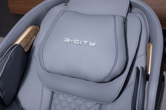 כורסת עיסוי M4