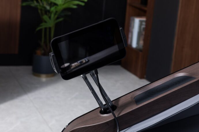 כורסת עיסוי M4