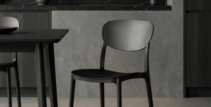 כיסא דגם סוזן שחור