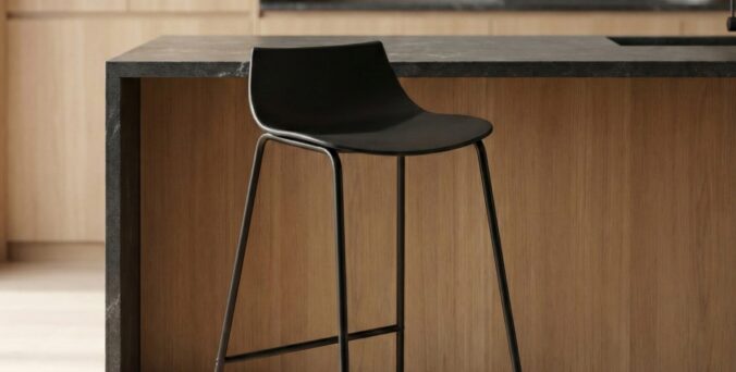 כיסא בר דגם עדי שחור