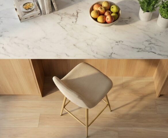 כיסא בר דגם סקלי שמנת