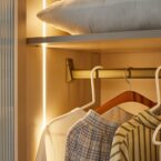 ארון דגם דניאל - 6 דלתות גוון סהרה + תאורה