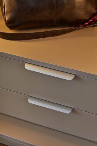 ארון דגם דניאל - 6 דלתות גוון סהרה + תאורה