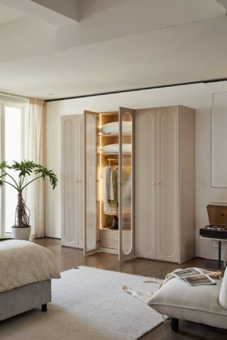 ארון דגם דניאל - 6 דלתות גוון סהרה + תאורה