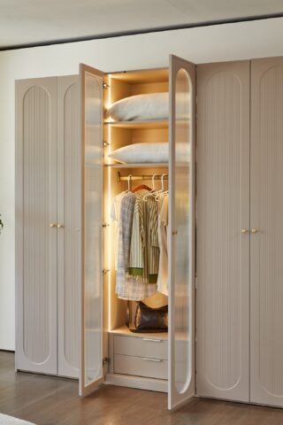 ארון דגם דניאל - 6 דלתות גוון סהרה + תאורה