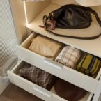 ארון דגם דניאל - 6 דלתות גוון שמנת + תאורה