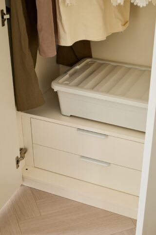 ארון דגם אופל - 4 דלתות גוון שמנת