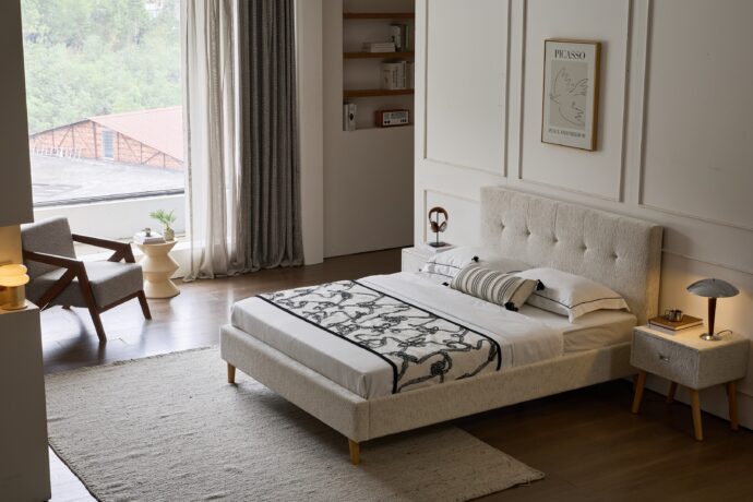 מיטה דגם בייסיק - שמנת בד טדי + מזרן מתנה