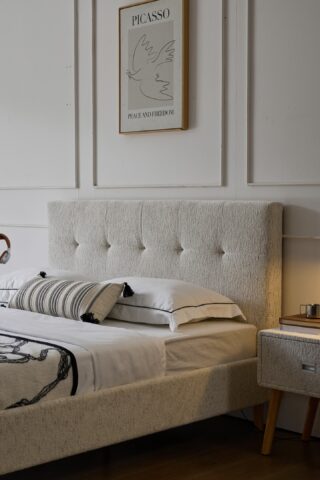 מיטה דגם בייסיק - שמנת בד טדי + מזרן מתנה