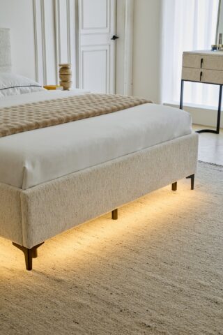 מיטה דגם הילה - שמנת בד טדי + ארגז מצעים ומזרן מתנה