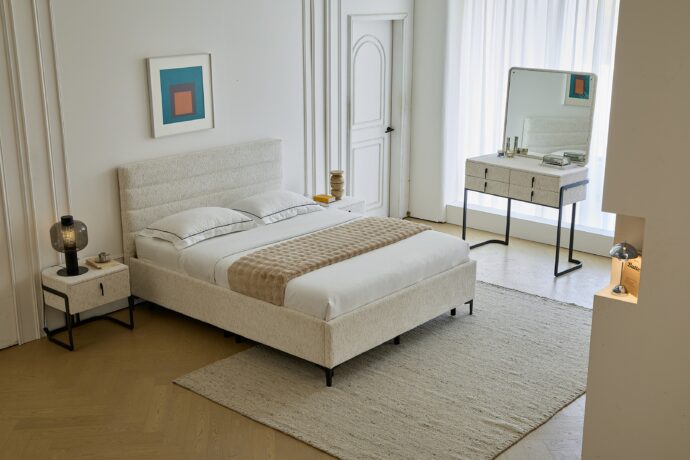 מיטה דגם הילה - שמנת בד טדי + ארגז מצעים ומזרן מתנה