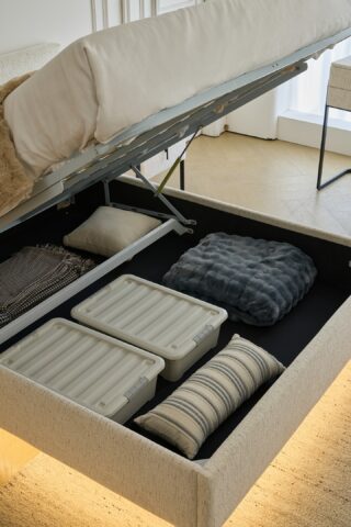 מיטה דגם הילה - שמנת בד טדי + ארגז מצעים ומזרן מתנה