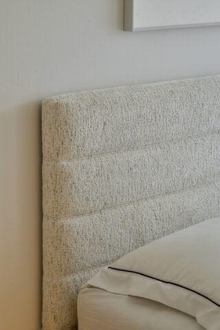 מיטה דגם הילה - שמנת בד טדי + ארגז מצעים ומזרן מתנה