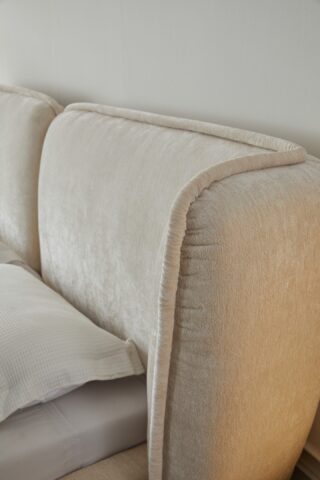 מיטה דגם מונאקו בגוון שמנת + מזרן מתנה