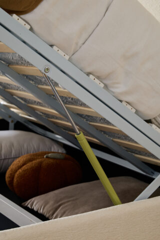 מיטה דגם עדן - שמנת בד טדי + ארגז מצעים ומזרן מתנה