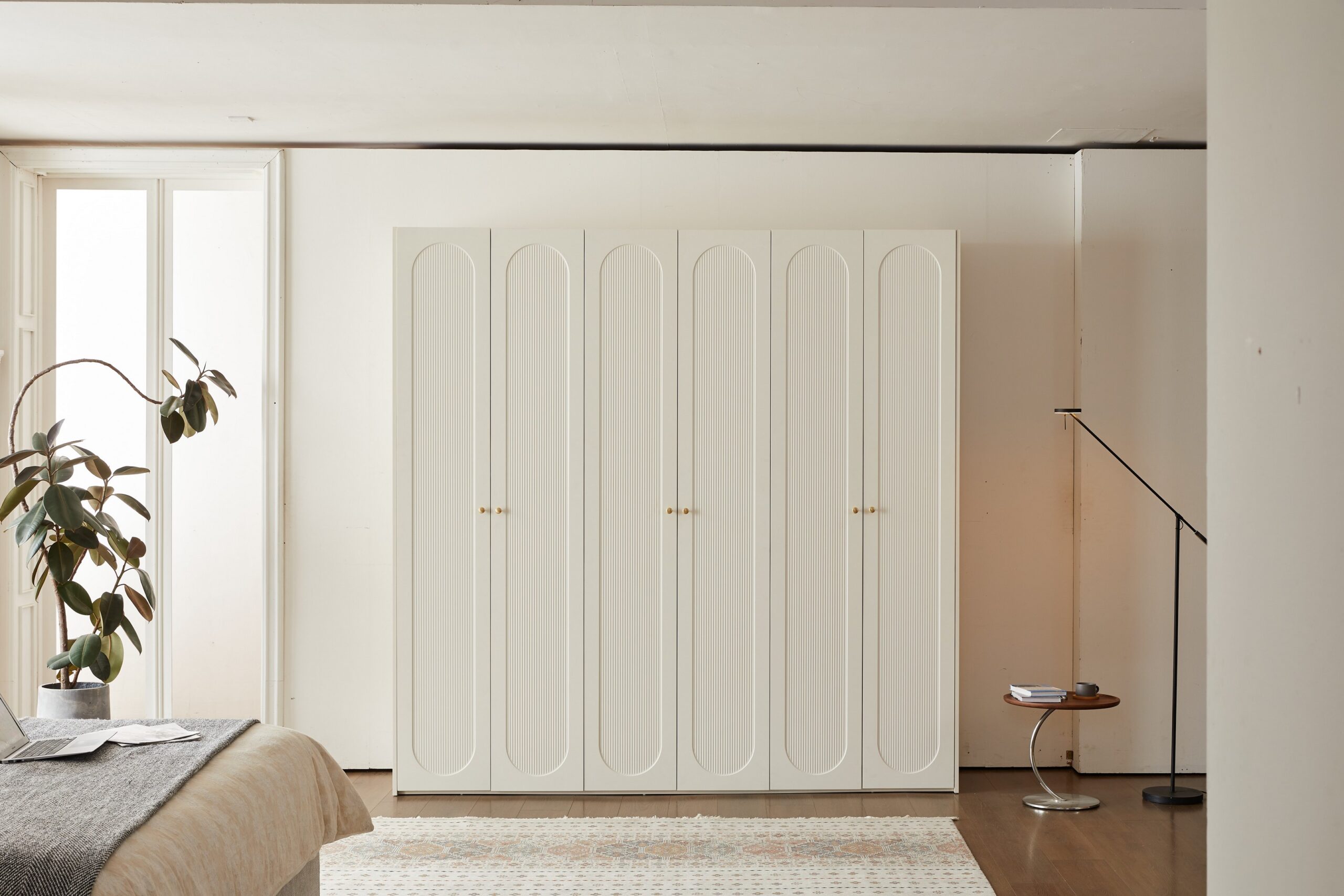 ארון דגם אופל - 6 דלתות גוון שמנת