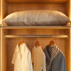 ארון הזזה דגם לין 2 דלתות בגוון שמנת 240/240