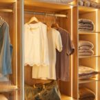 ארון הזזה דגם לין 2 דלתות בגוון שמנת 240/240