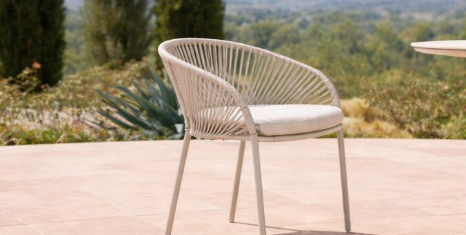 כיסא דגם קלארה שמנת